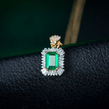 Load image into Gallery viewer, LUXURY Necklace Green Emerald 2.36ctw, Natural Diamonds Carat Weight: 0.768ctw, 18K Gold,  Jewelry for women&#39;s.